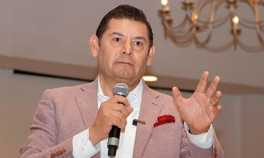 Alejandro Armenta lidera preferencias electorales en Puebla, según encuesta de Mitofsky