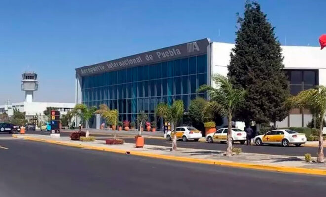 Suspensión de actividades en el Aeropuerto de Puebla por ceniza del Popocatépetl