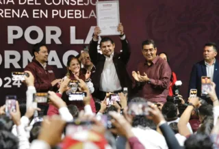 Alejandro Armenta fue ratificado como candidato a gobernador de Puebla por Morena