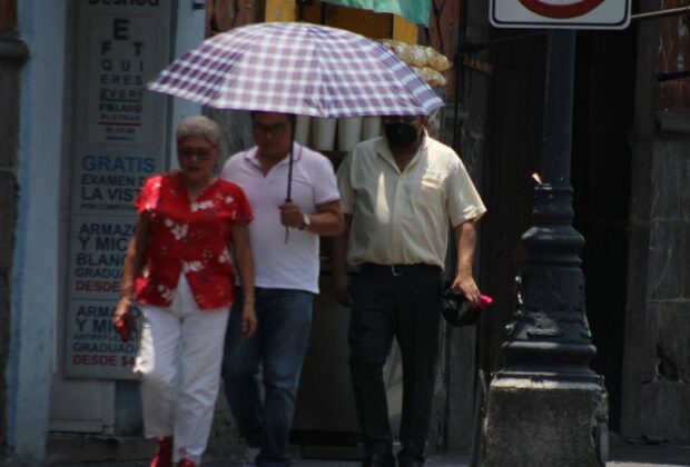 Han terminado en hospitales 19 personas por golpe de calor en Puebla