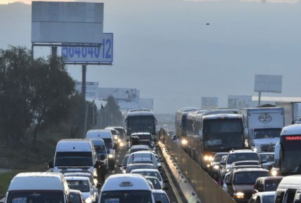 Cierres en la autopista México-Puebla durante nueve días por obras del Trolebús Chalco-Santa Martha