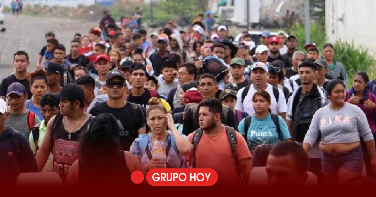 Avanza la Caravana Migrante 2024 bajo el sol abrasador en Puebla