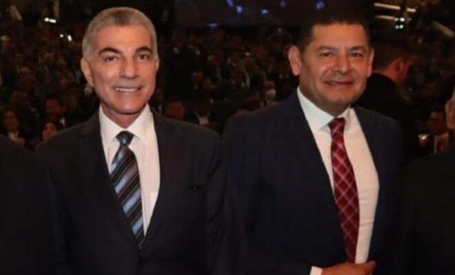 Exgobernador Tony Gali se suma al proyecto de Alejandro Armenta