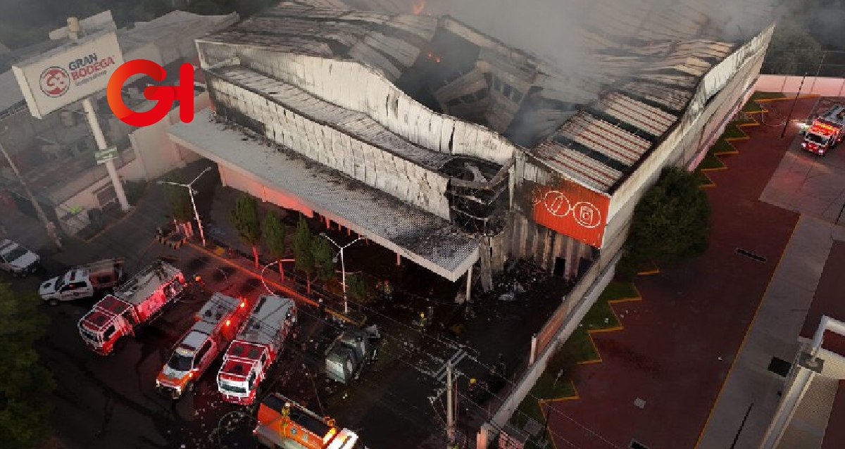 Incendio en Gran Bodega Amalucan deja un afectado